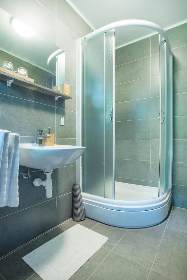 רקוביצה 4 Seasons Guest House מראה חיצוני תמונה