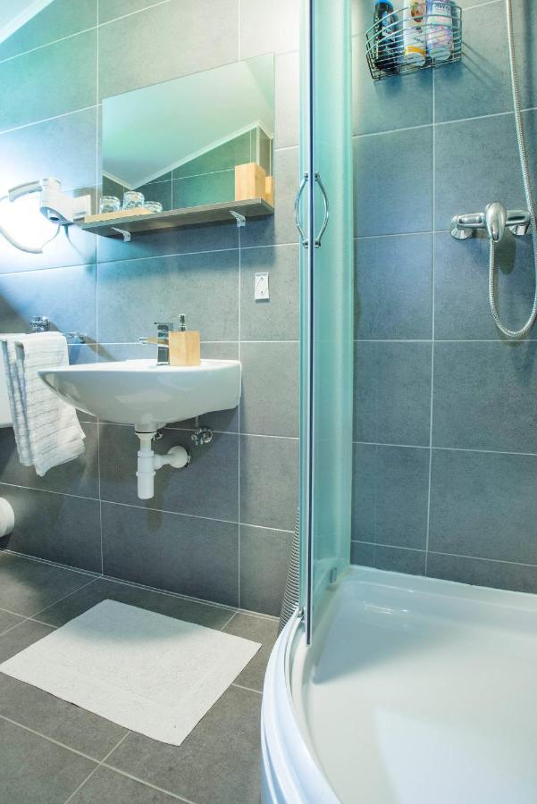 רקוביצה 4 Seasons Guest House מראה חיצוני תמונה